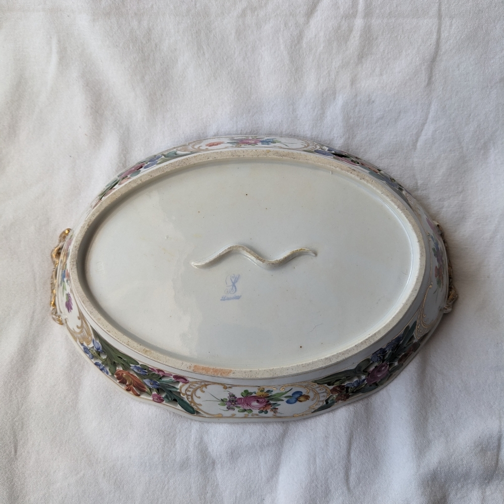 Dresden Potscappel Carl Thieme Pierced Floral Gold Handled Serving Bowl Damaged - Picture 7 of 16